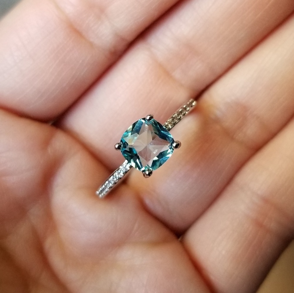💎NEW💎 SILVER  PLATED DAINTY AQUAMARINE RING - Picture 3 of 8